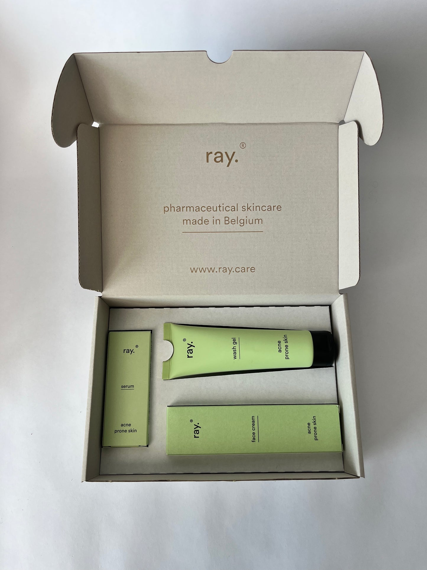 RAY Giftset Acne Prone Skin erum Wash Gel en Face Cream, de oplossing tegen puistjes