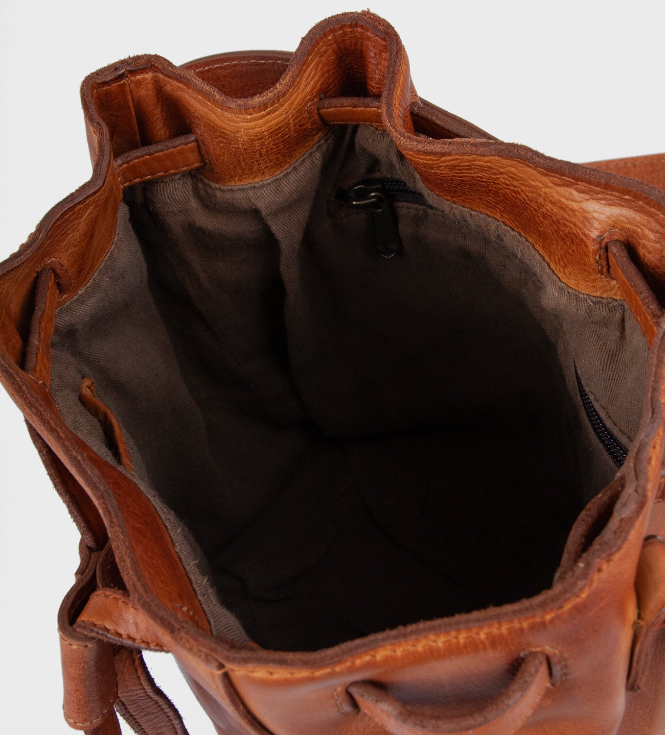 Olive Urban Montana, ruige elegantie met praktische functionaliteit,