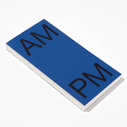 Dagplanner AM-PM Saffier van This Might Work, schuin bovenaanzicht