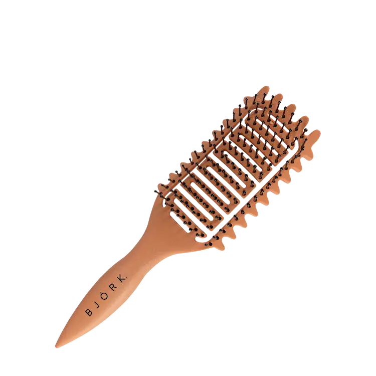Rutin Curl Defining Hair Brush van Björk voor het creëren van  prachtige, pluisvrije krulbundels 
