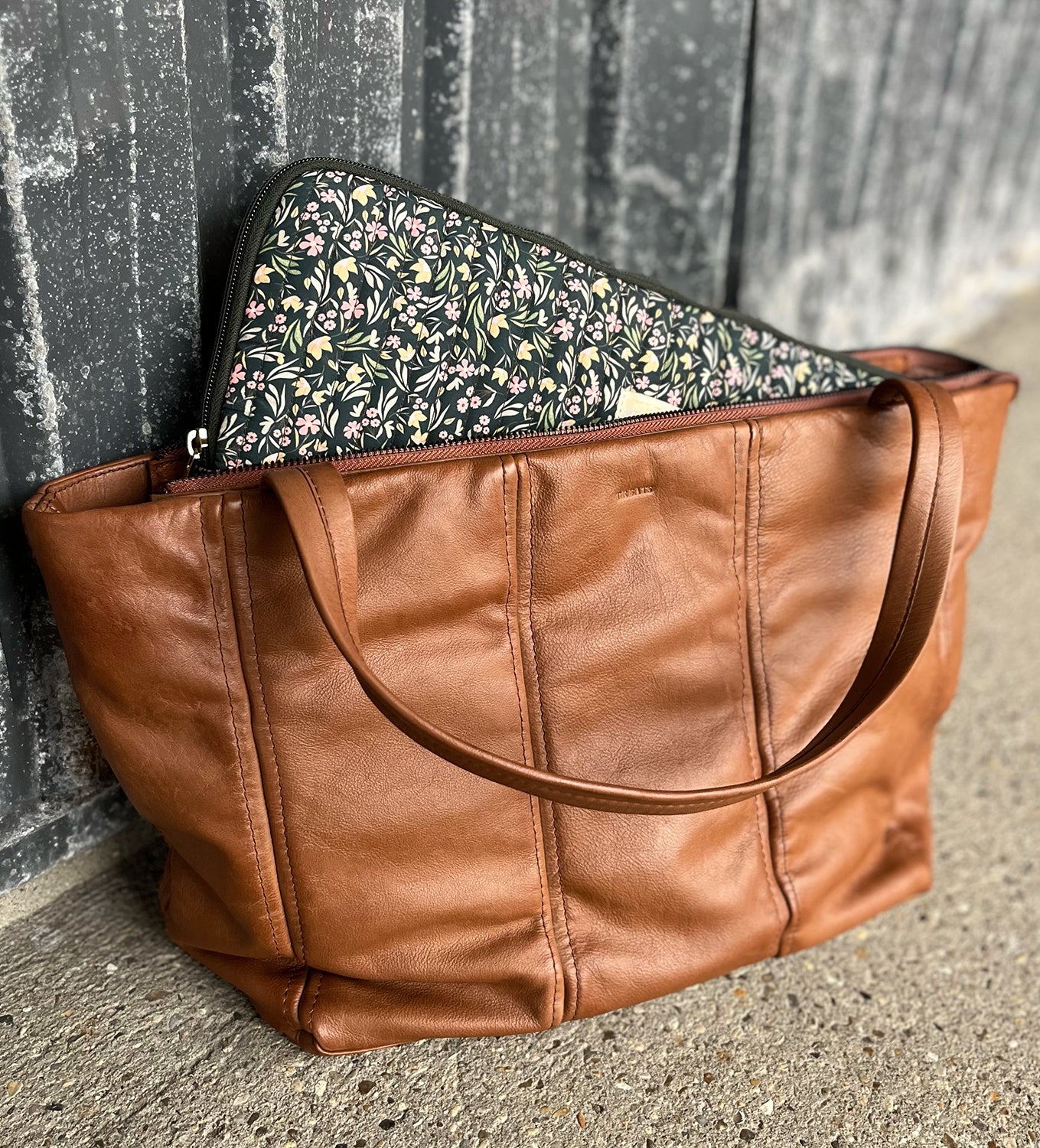 Cassie Shopper handtas van zacht rundleer in elegante kleur Cognac