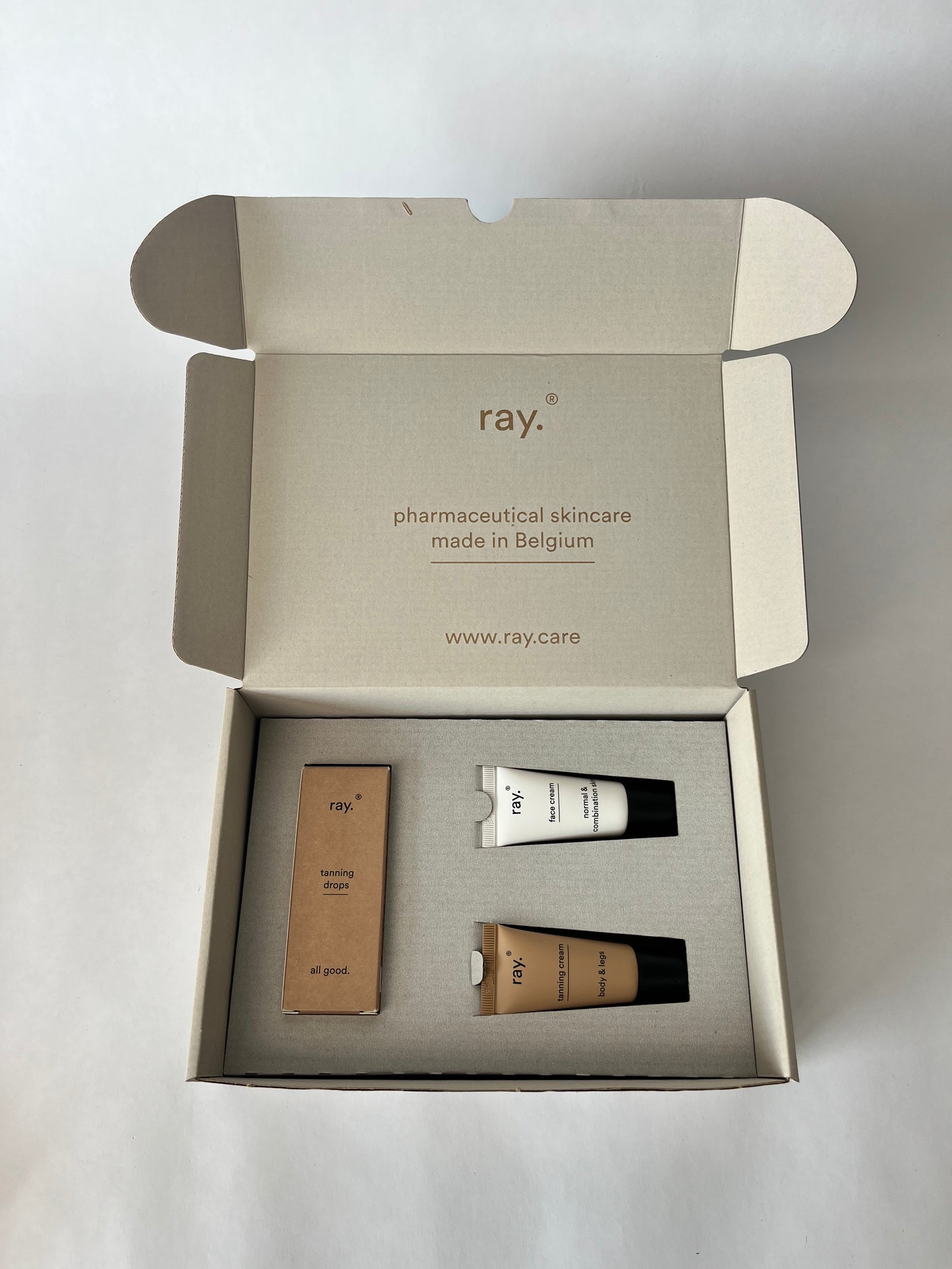 Giftset Tanning Routine Ray bevat Tanning Drops, Face Cream & Tanning Cream