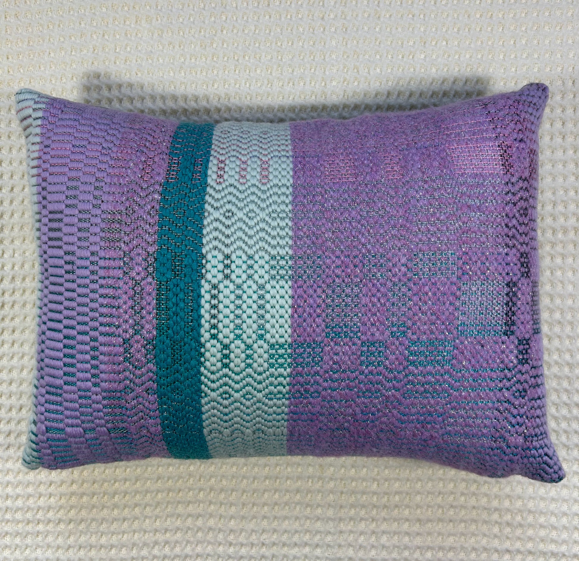 Hangeweven Kussen The Good Stuv Lila- Mint