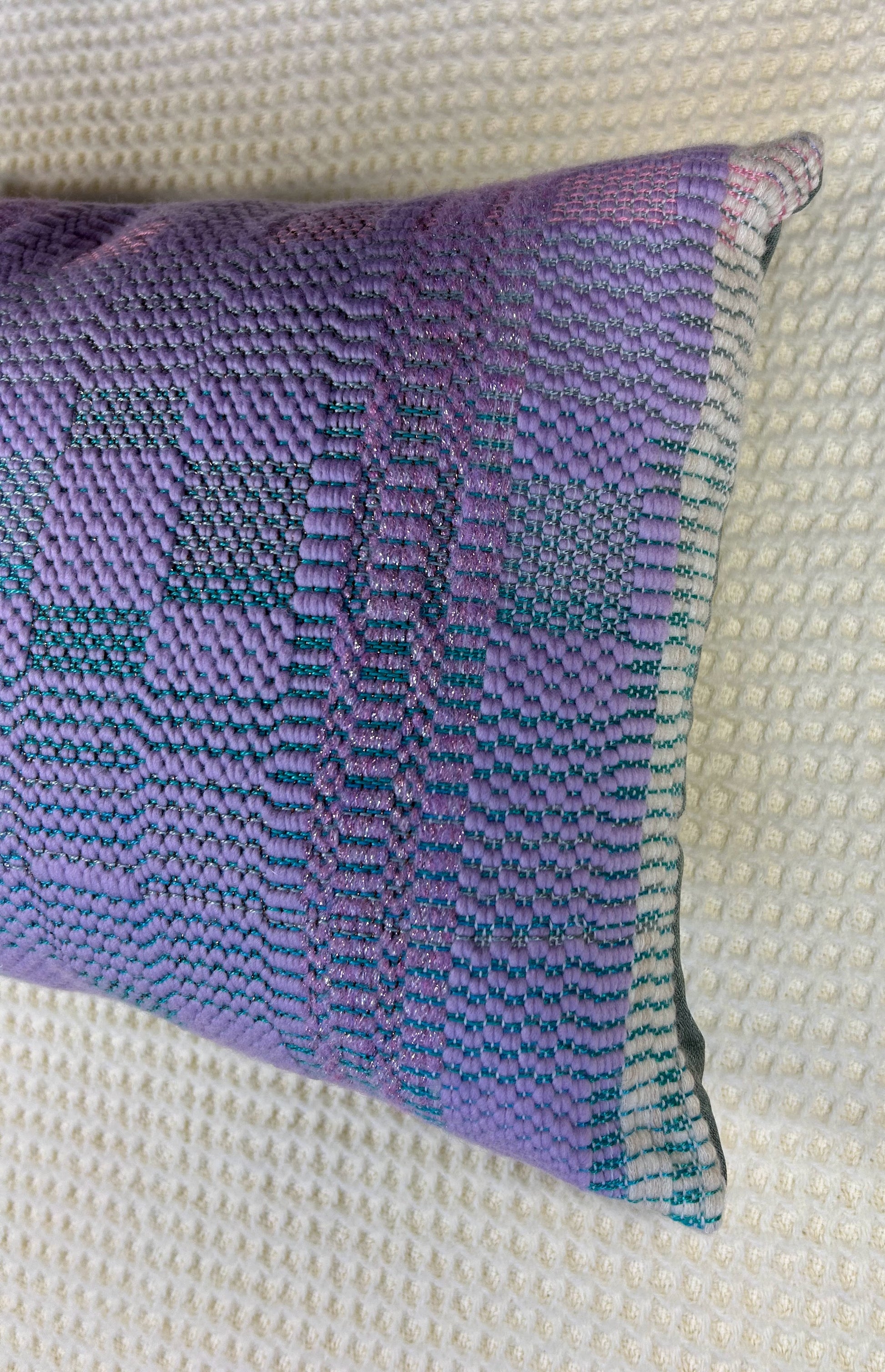 Handgeweven Kussen The Good Stuv Lila Crème