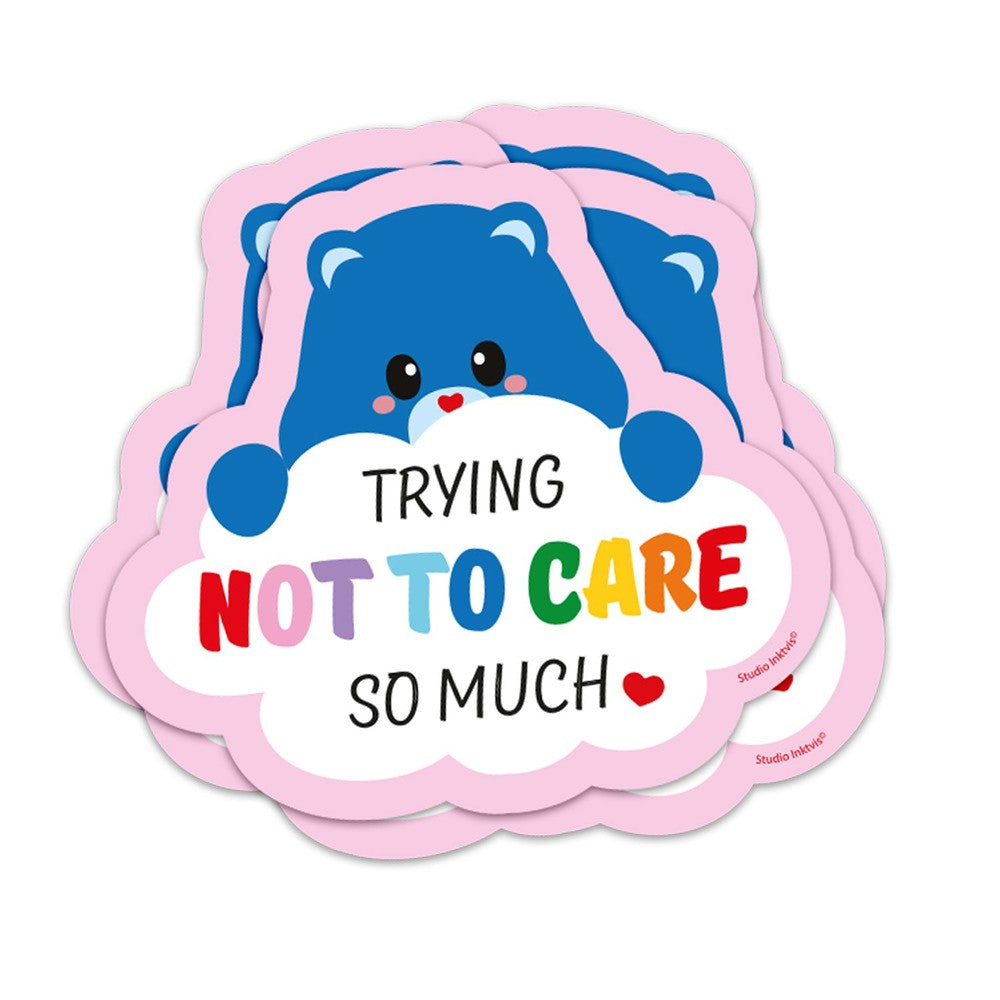 Sticker Trying not to care so much van Studio Inktvis, een beer